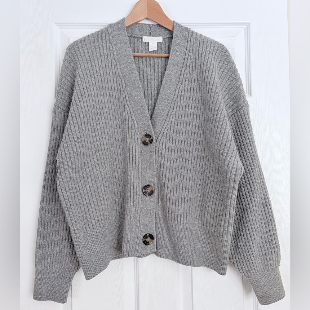 H&M Ribbed Cardigan Size L